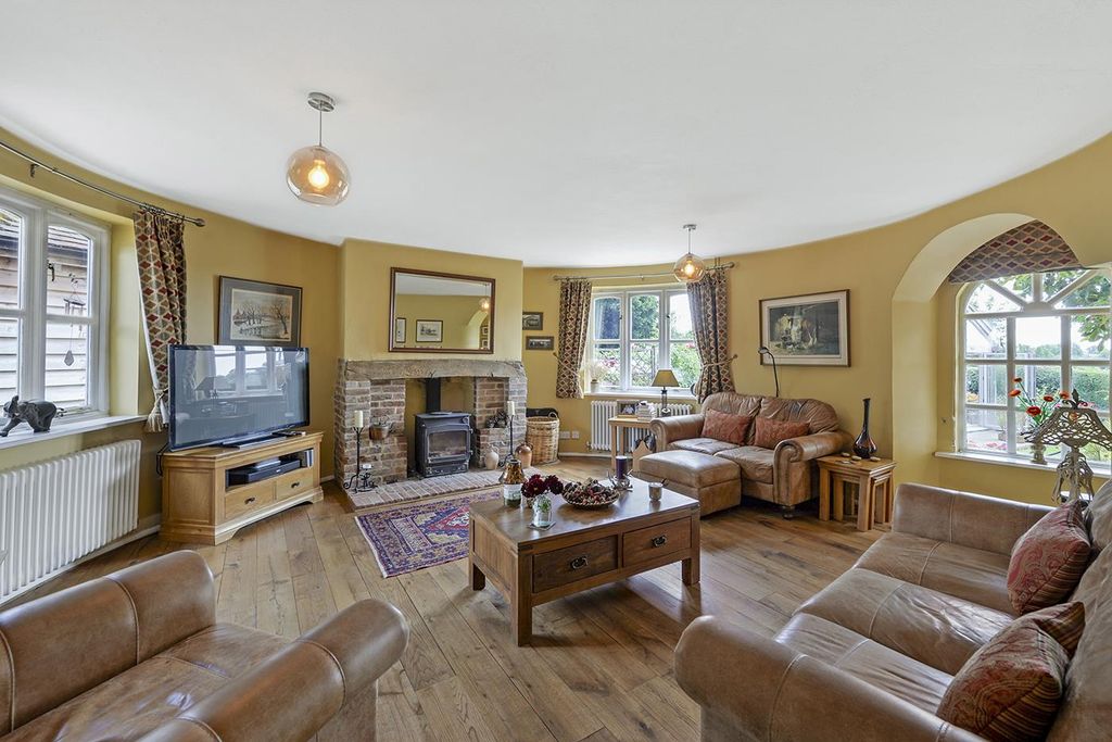 Property photo 3 of 36 Oastulcombe09.Jpg