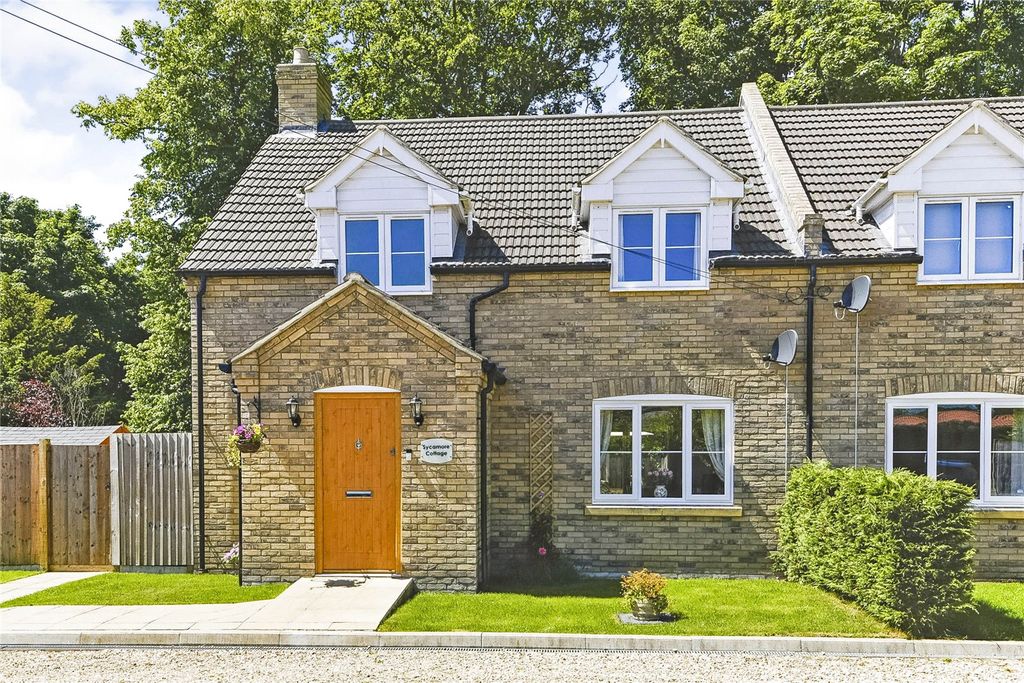 Property photo 1 of 15 Photography