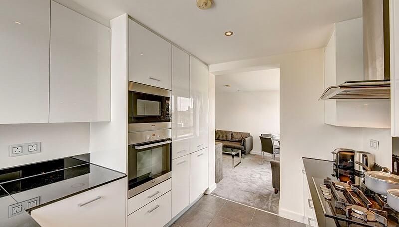 Property photo 3 of 6 Kitchen