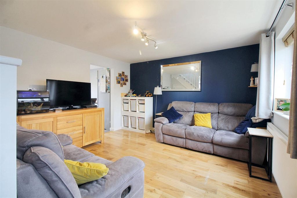 Property photo 2 of 12 8.Jpg