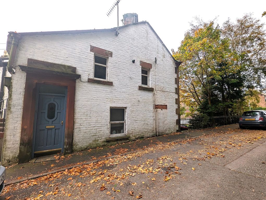 Property photo 2 of 14