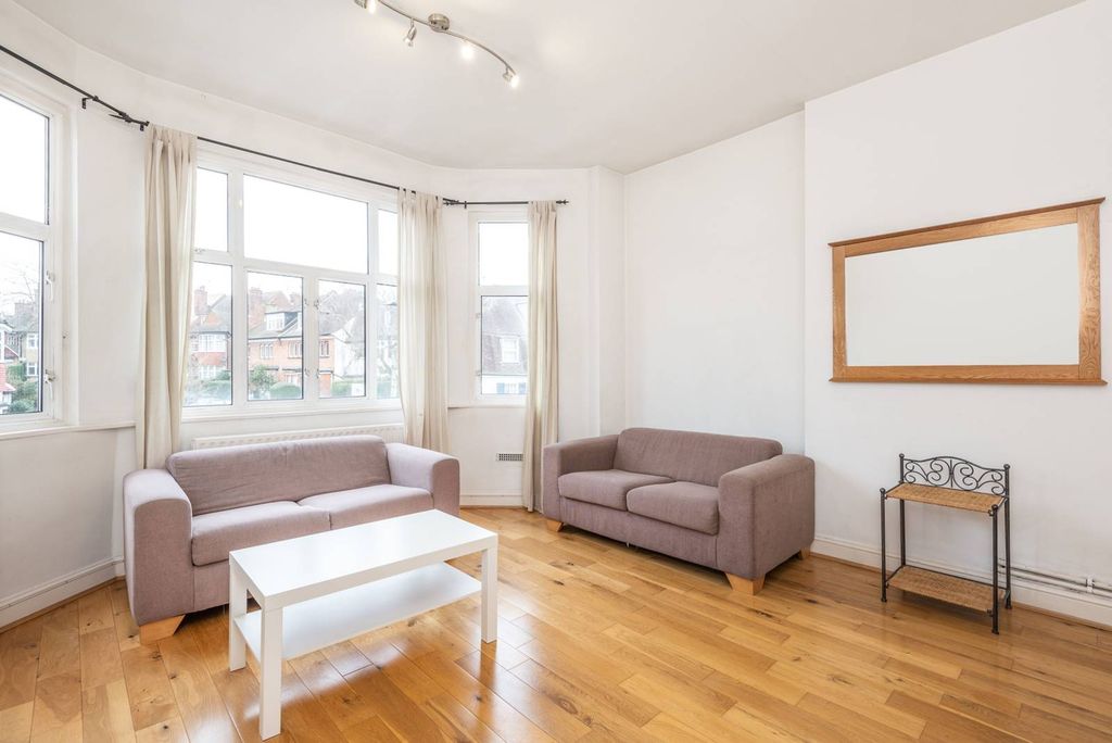 Property photo 1 of 2