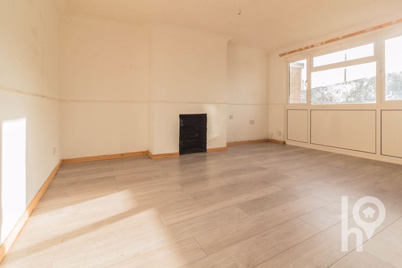 Property photo 2 of 9 Photo 7