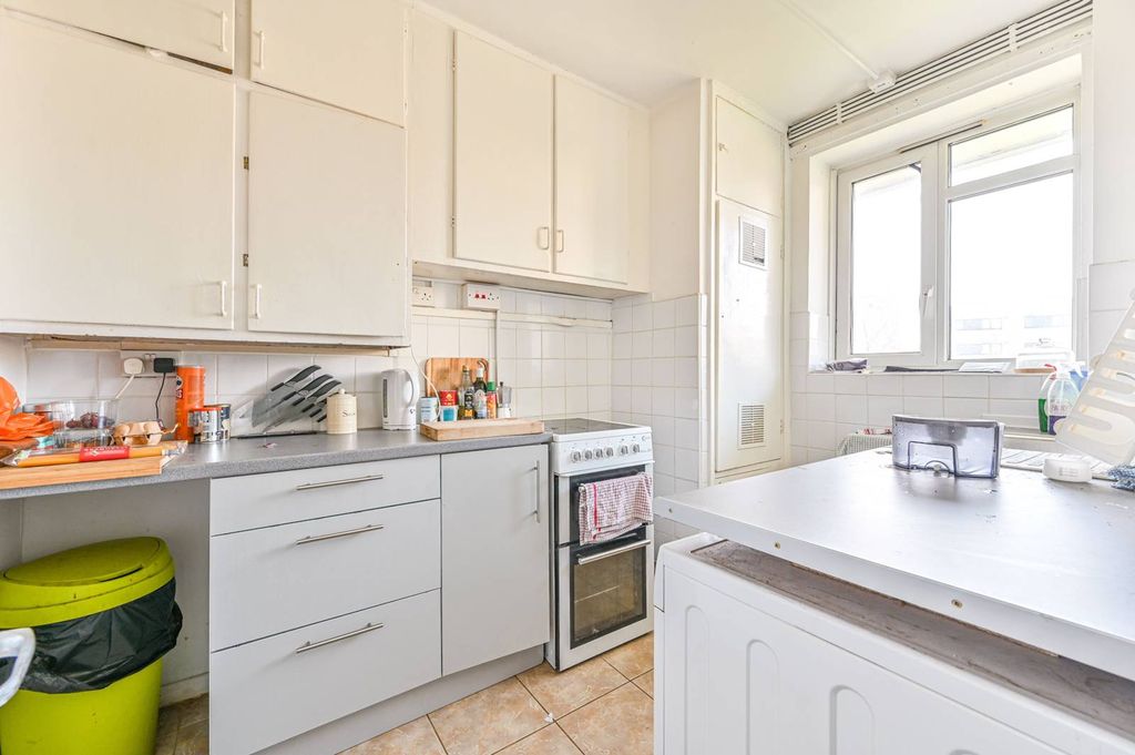 Property photo 1 of 3