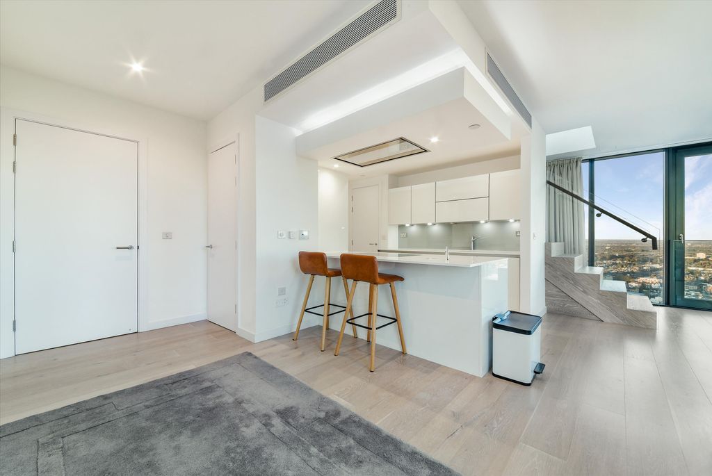 Property photo 2 of 10 Image