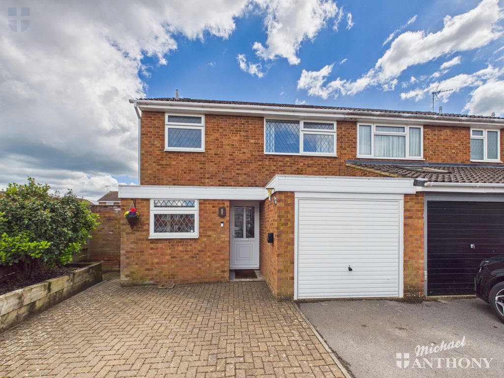 Property photo 1 of 16 Cam03852G0-Pr0660-Still016