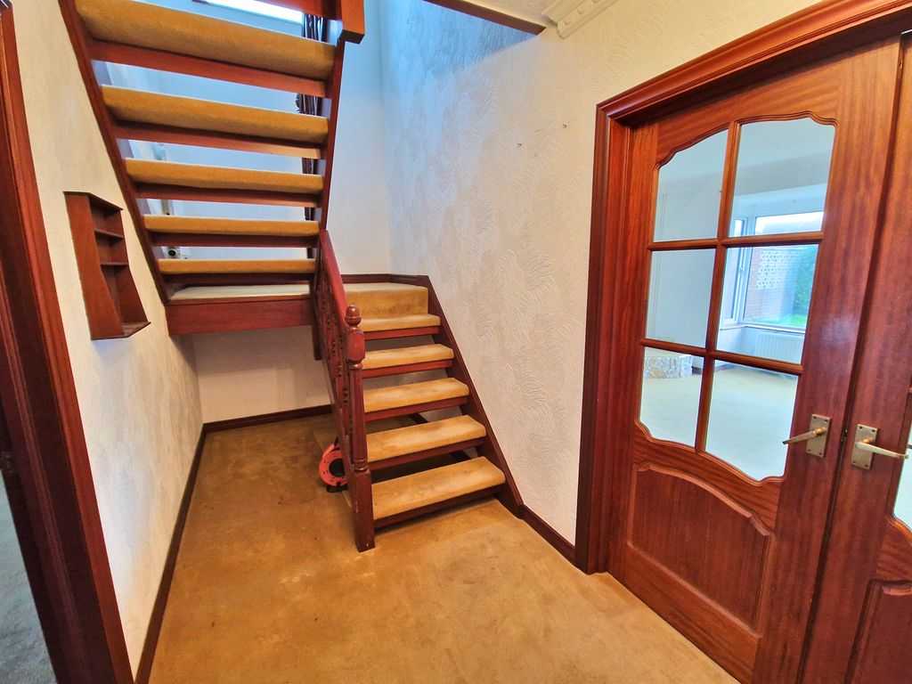 Property photo 3 of 24