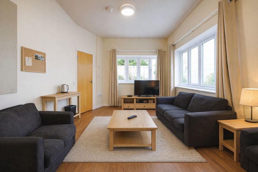 Property photo 3 of 10 Gallery