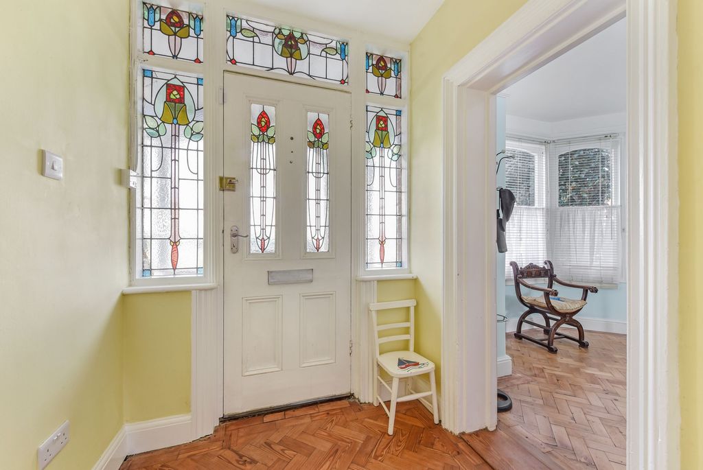 Property photo 2 of 21