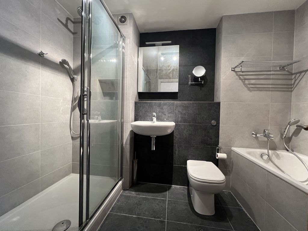 Property photo 3 of 6 Gallery