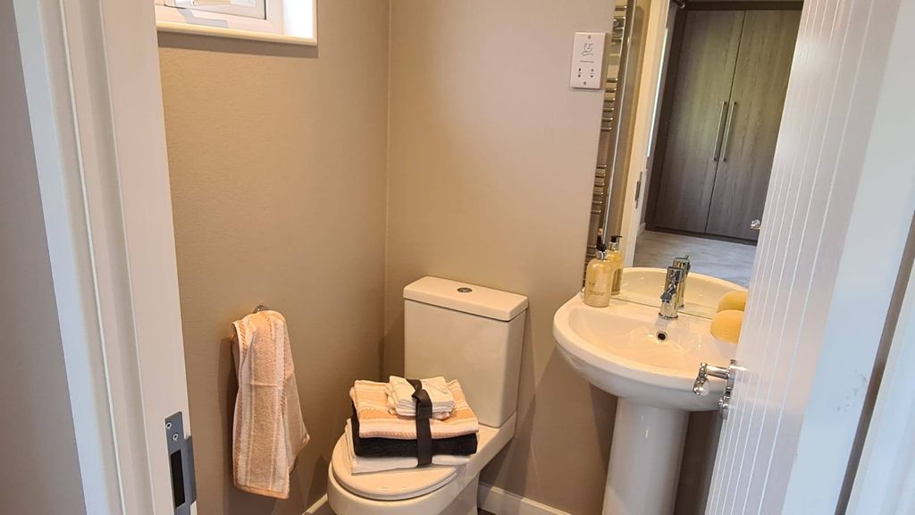 Property photo 2 of 12