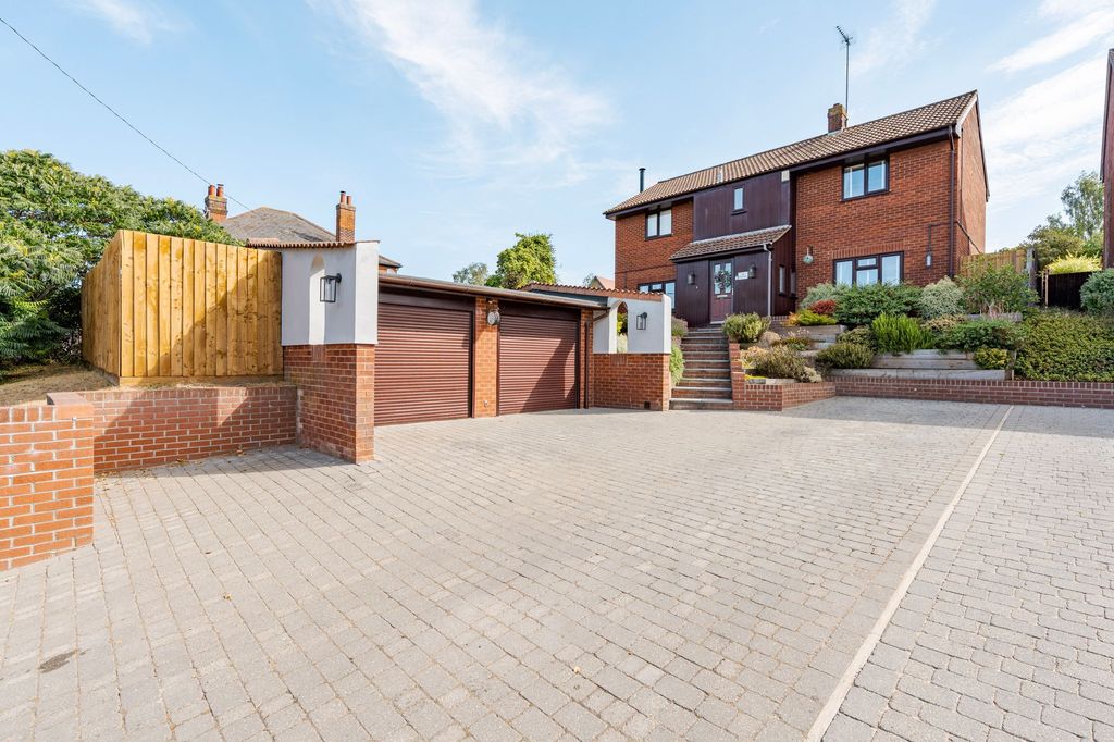 Property photo 1 of 29