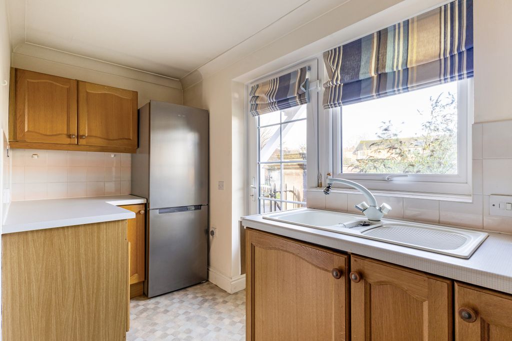 Property photo 3 of 14 Kitchen