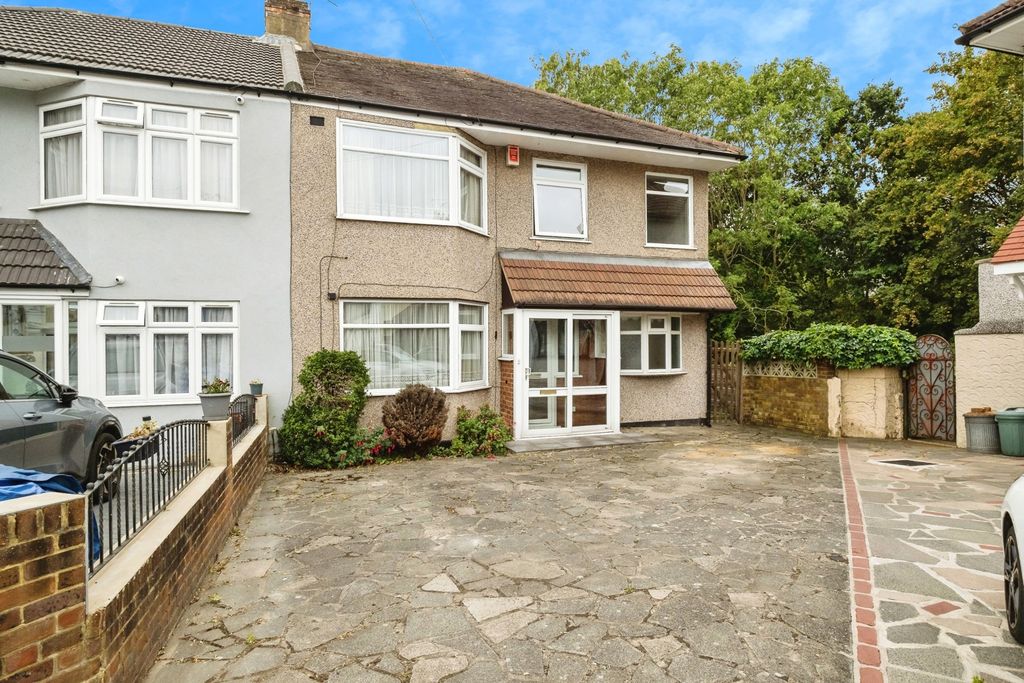 Property photo 1 of 17 Photo