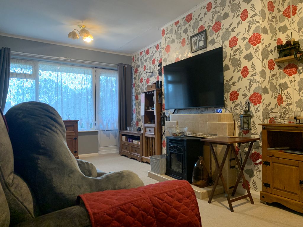 Property photo 3 of 11 Image 2