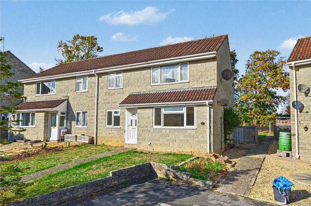 Property photo 1 of 10 Frontage