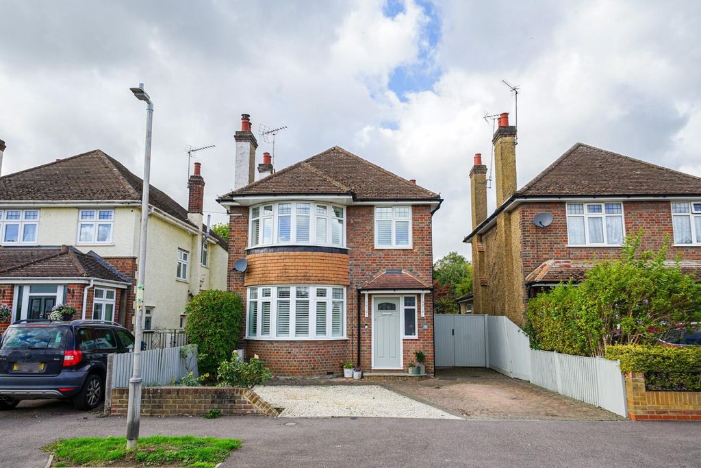 Property photo 1 of 27