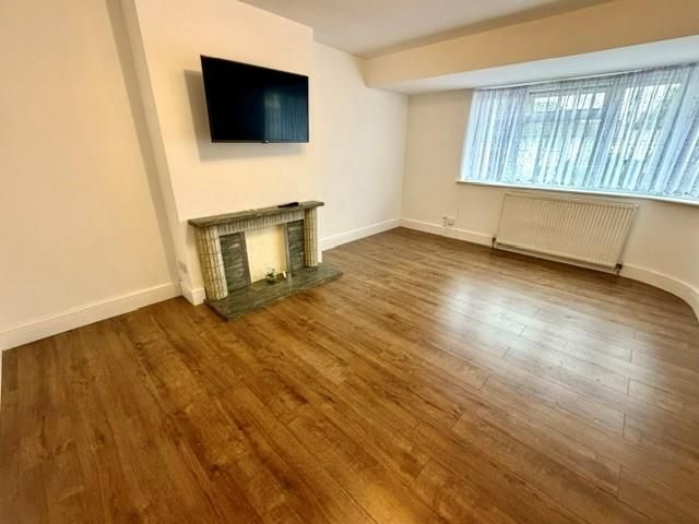Property photo 2 of 8 Living Room.Jpg