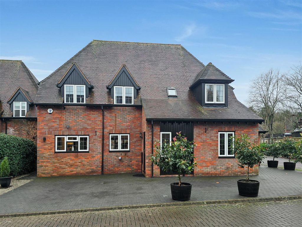 Property photo 2 of 27 20251201_113559.Jpg