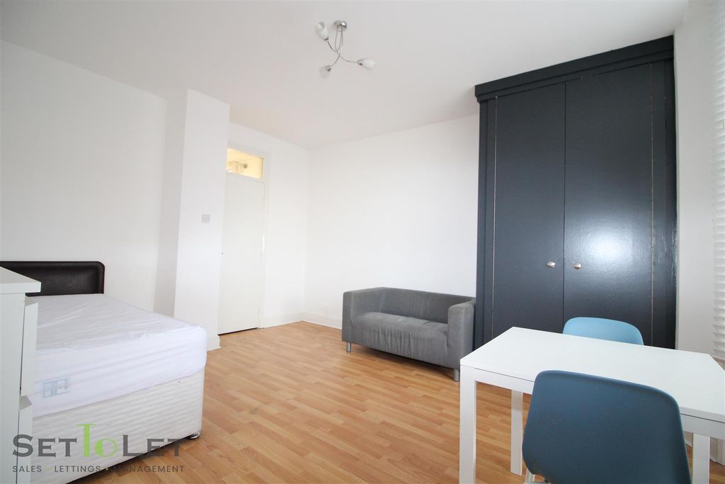 Property photo 1 of 8 Img_0082.Jpg