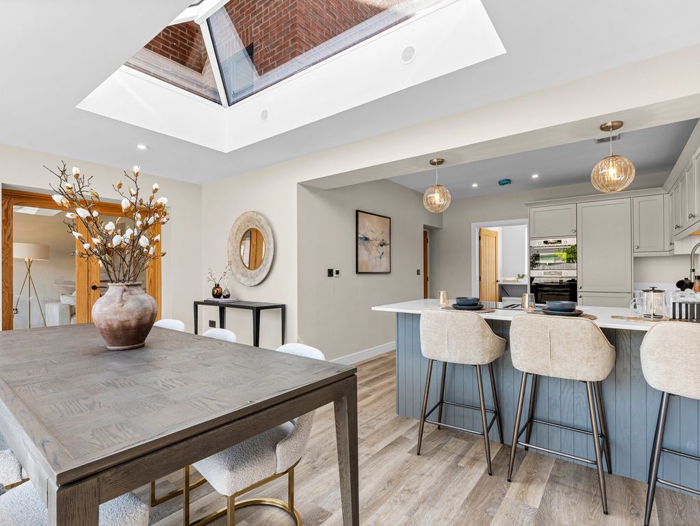 Property photo 3 of 24