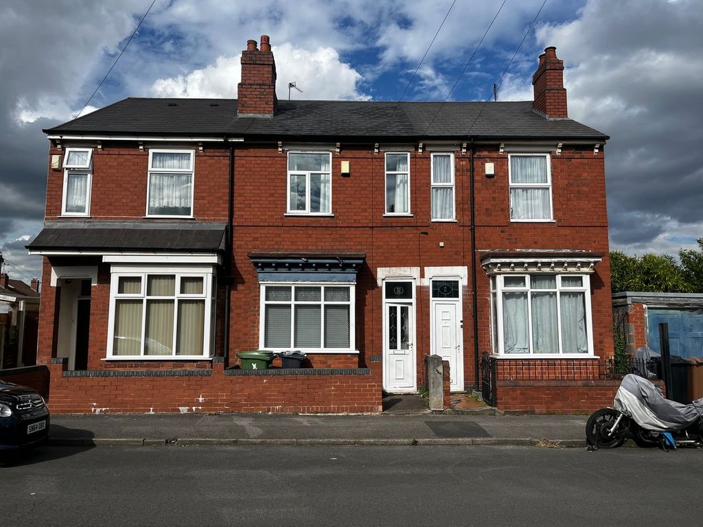 Property photo 1 of 18