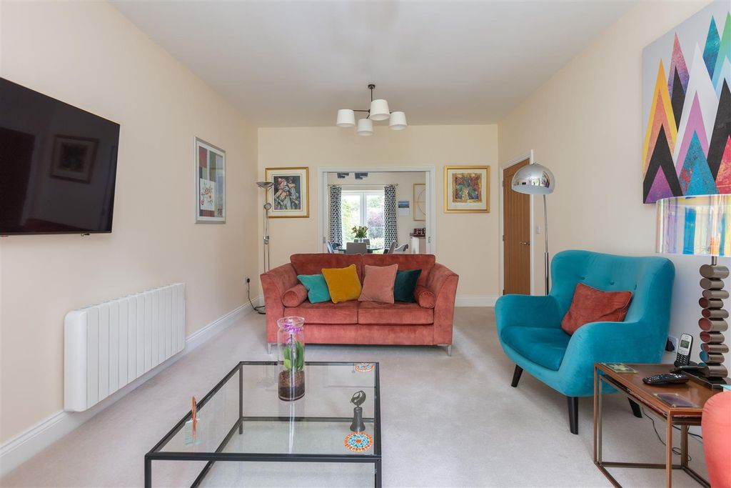 Property photo 3 of 16