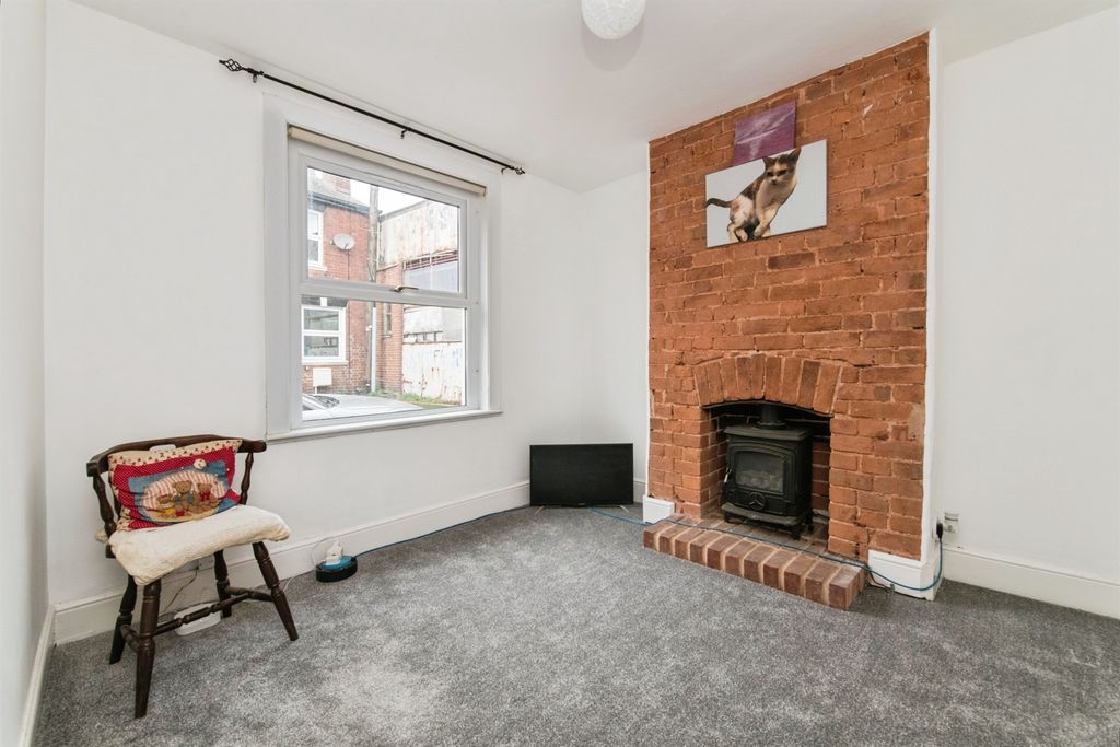 Property photo 2 of 15