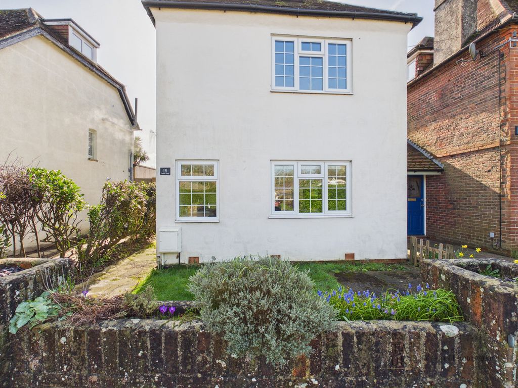 Property photo 3 of 19