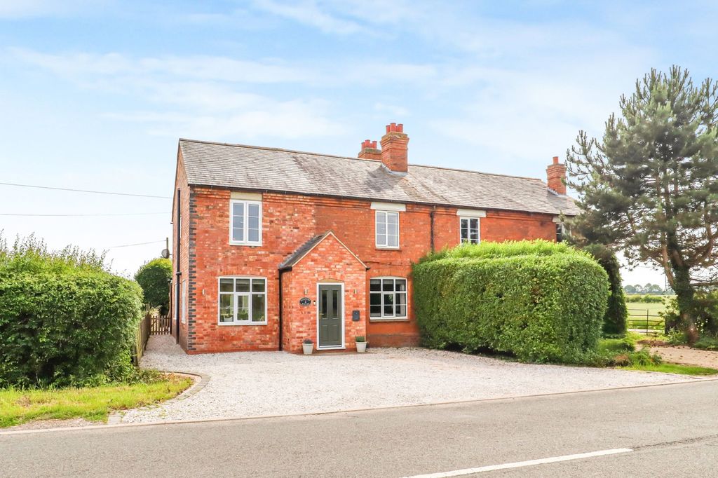 Property photo 1 of 31