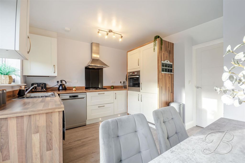 Property photo 3 of 35 Ccltd-20.Jpg