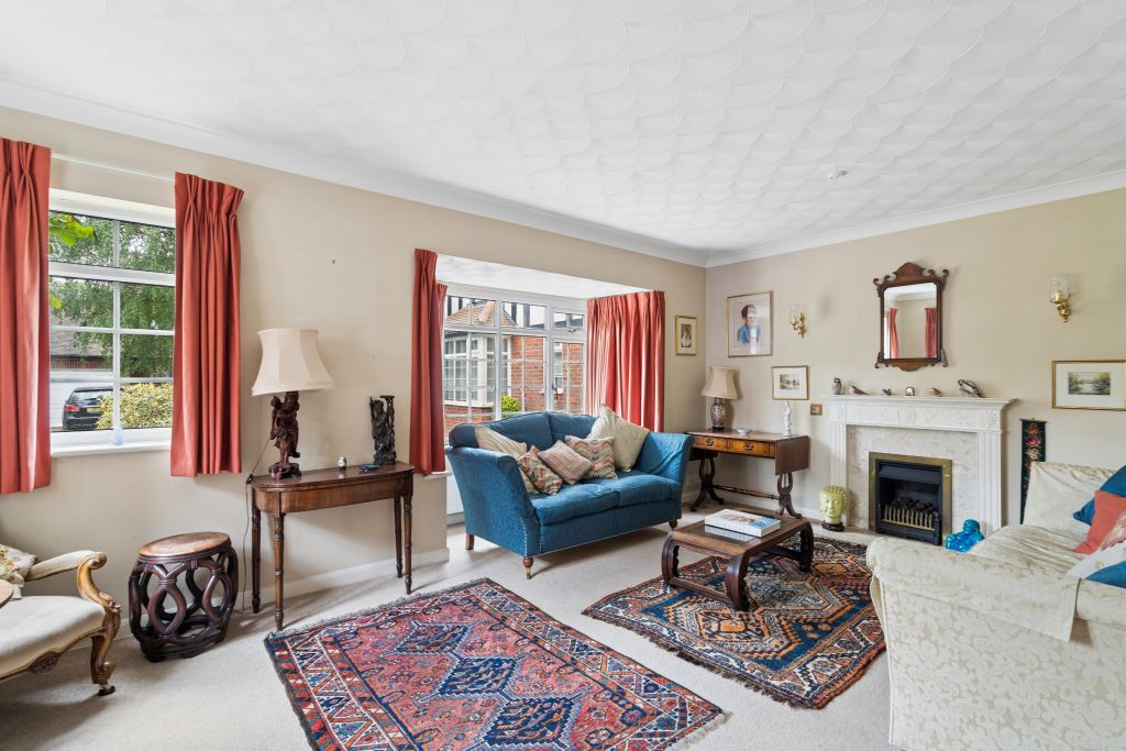 Property photo 2 of 9