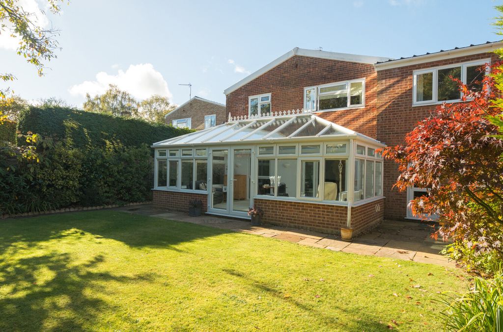 Property photo 2 of 19 1370688-3-68Fb645...