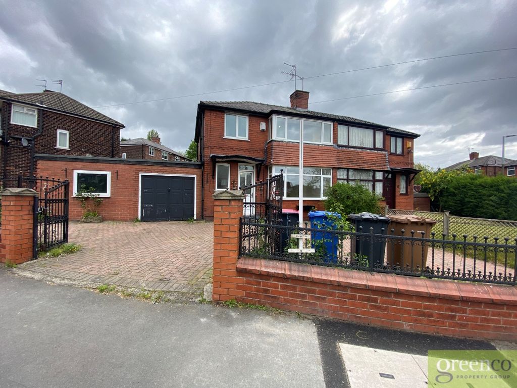 Property photo 2 of 21