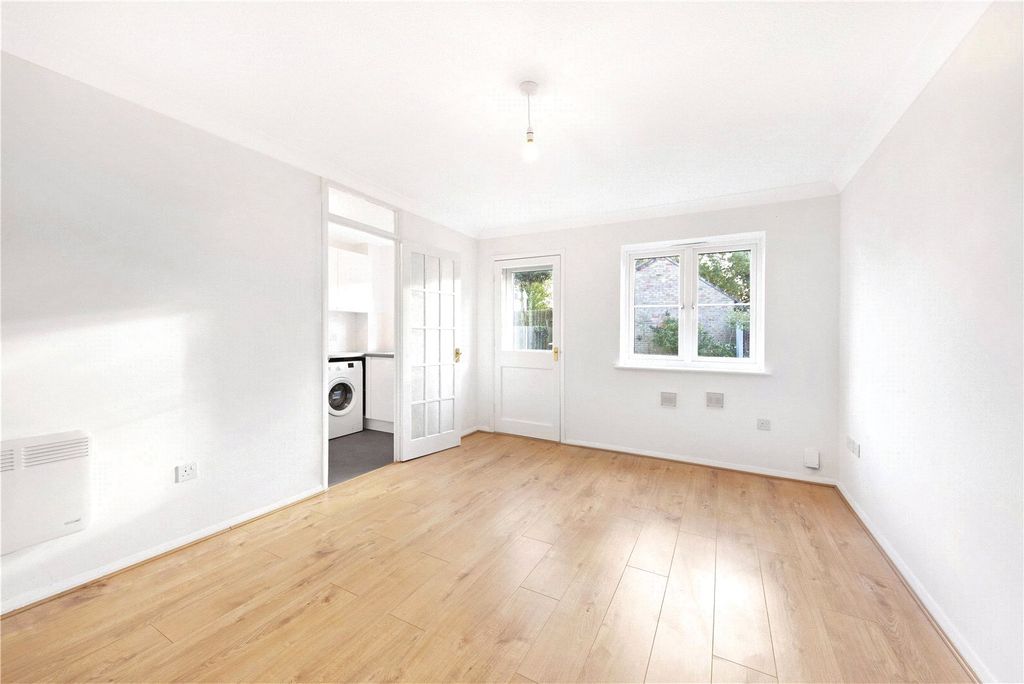 Property photo 2 of 7 Picture No. 09