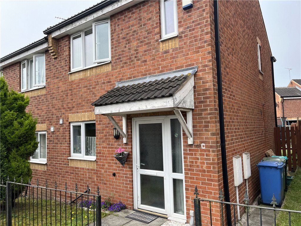 2 bed terraced house for sale in Broomhill Lane, Mansfield