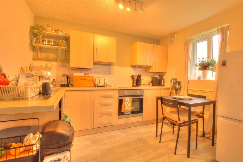 Property photo 2 of 5 Img_3523_4_5Enhancer Custom Settings.Jpg