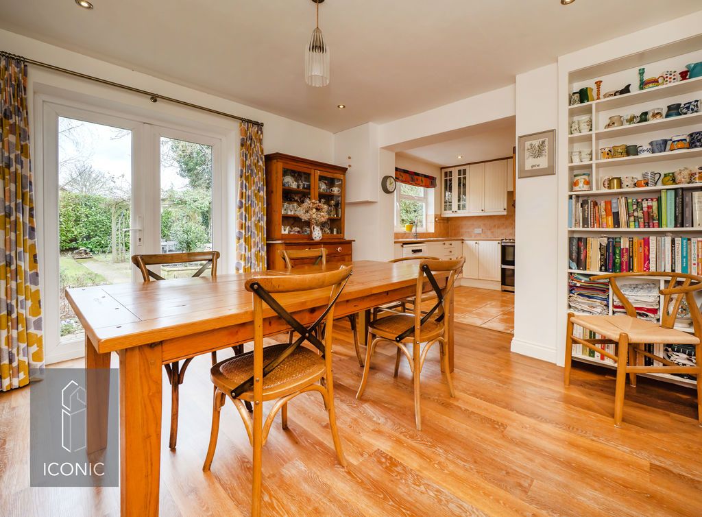 Property photo 3 of 25 Photo 5