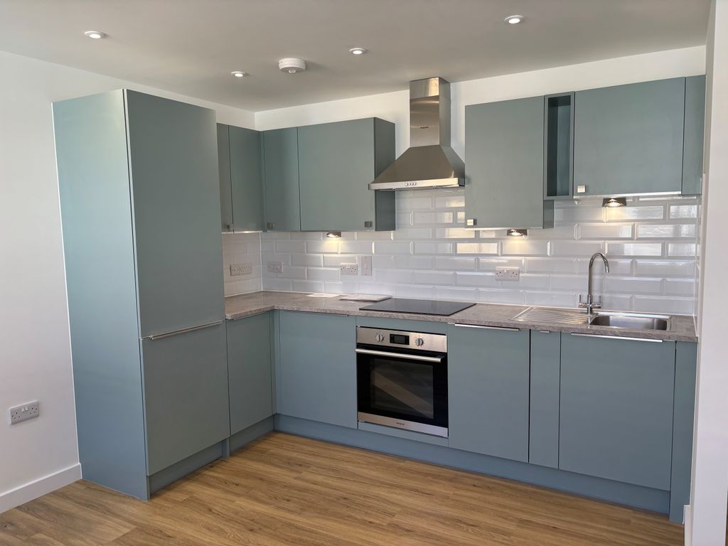 Property photo 1 of 7 Kitchen