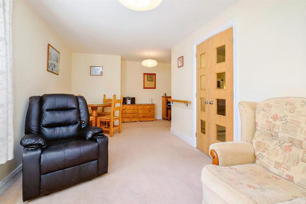Property photo 3 of 19 Living Room (Reverse).Jpg