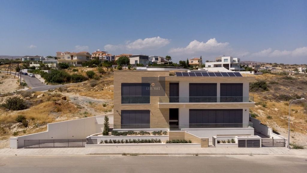 Property photo 1 of 23