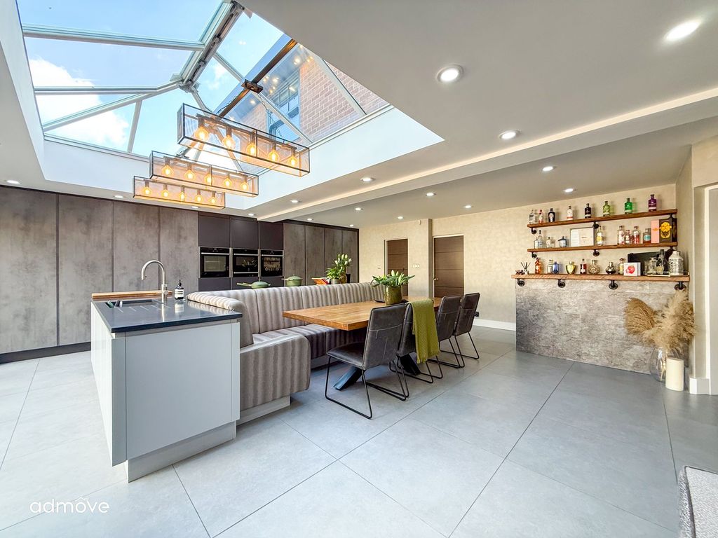 Property photo 3 of 41