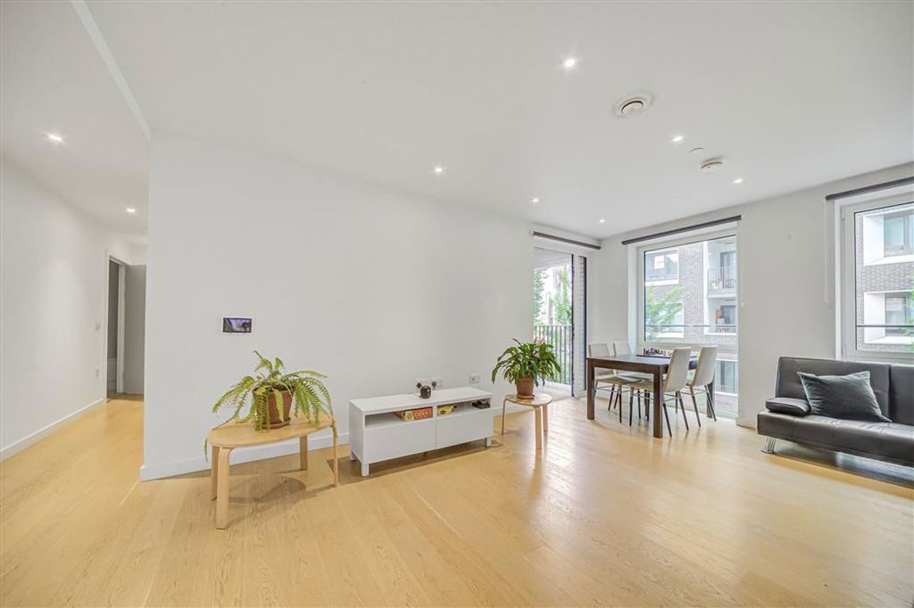 Property photo 3 of 7