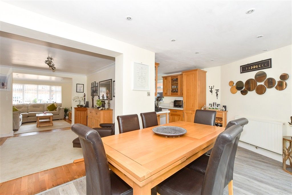 Property photo 3 of 18 Dining Area