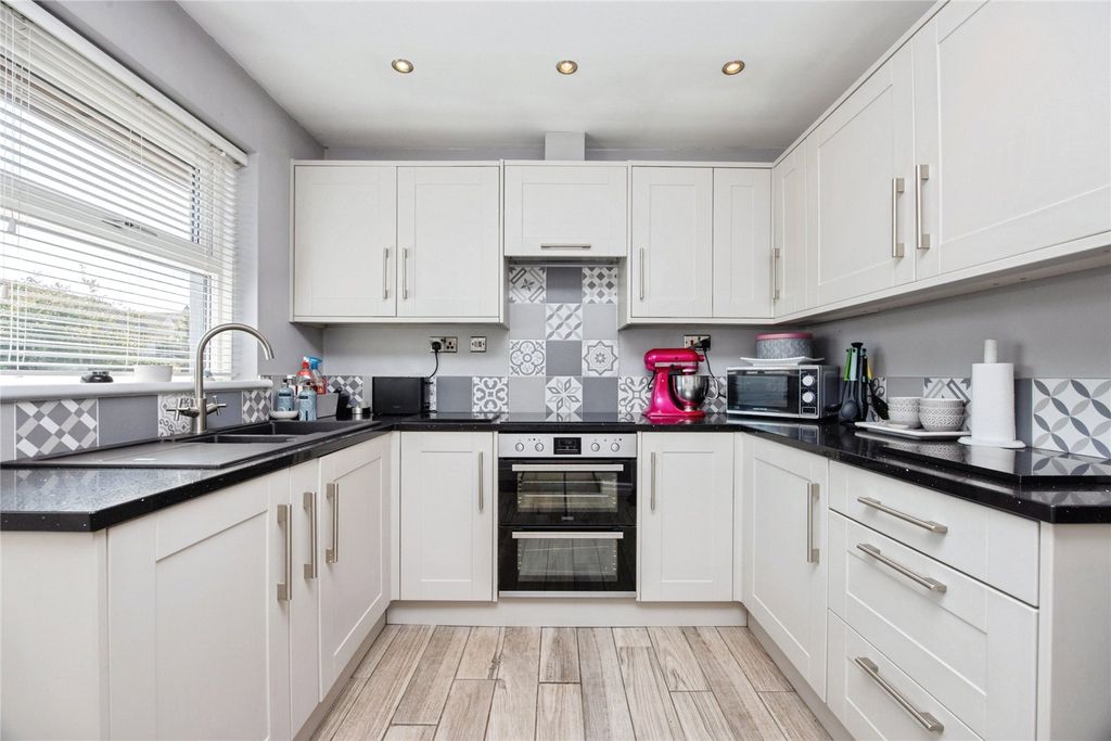 Property photo 3 of 44 Kitchen
