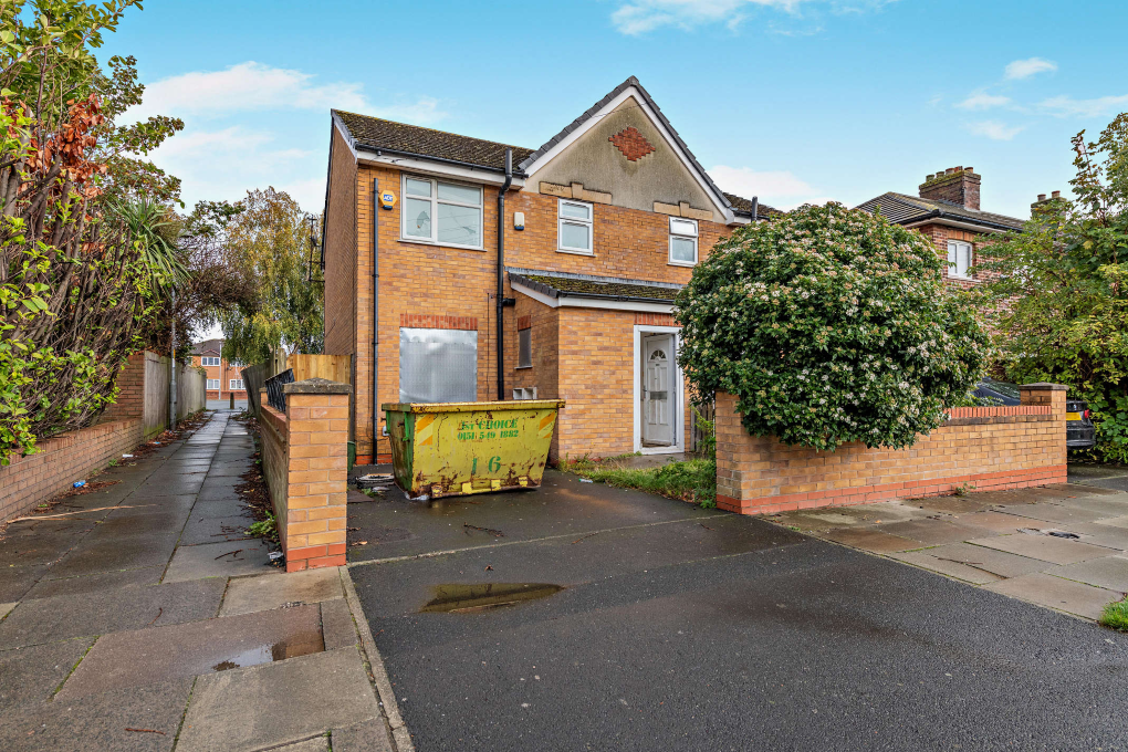 Property photo 1 of 8