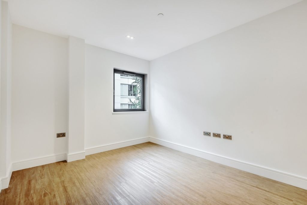 Property photo 2 of 7 512090 (5)