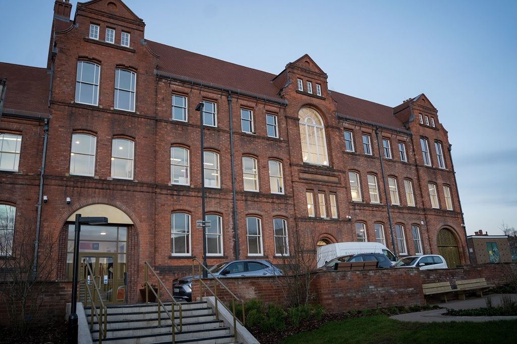 Property photo 1 of 4 Photo 4