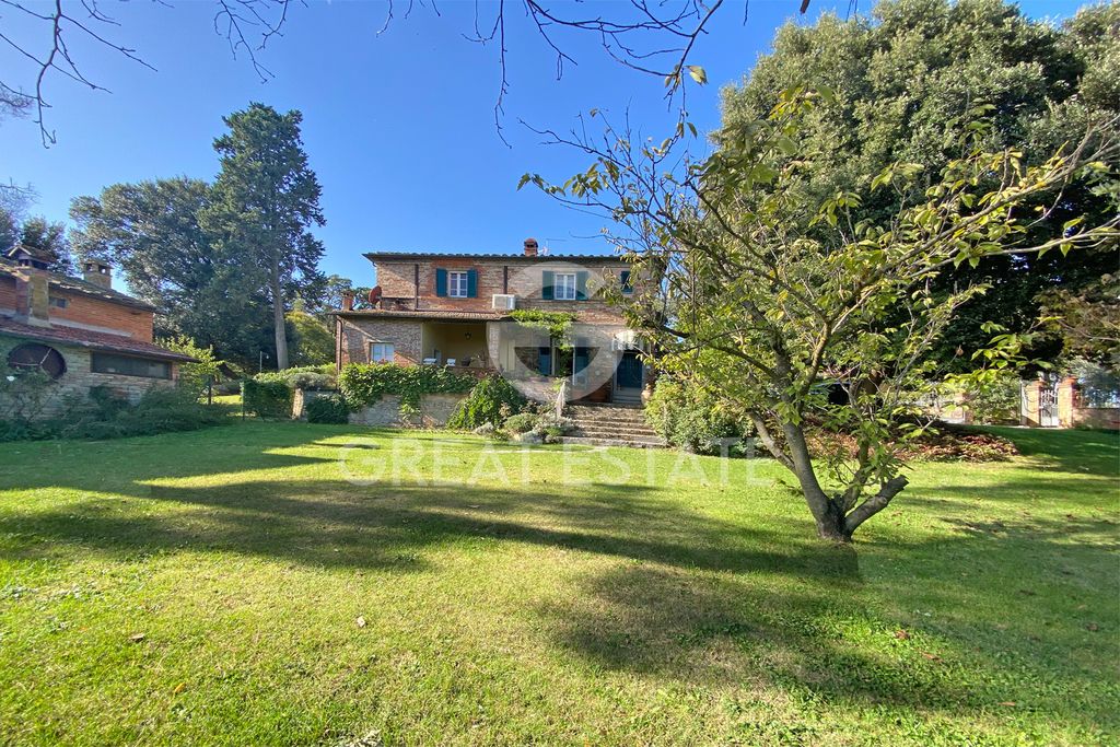 Property photo 3 of 34