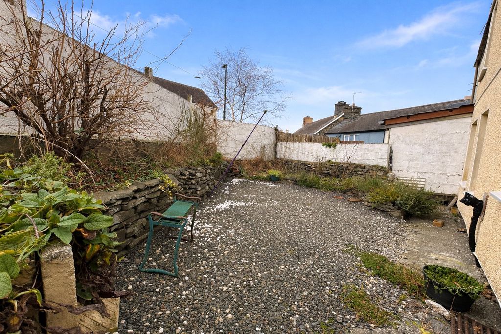 Property photo 2 of 13 Picture No. 01